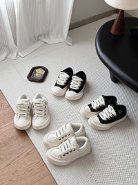 26B Logo Sneakers