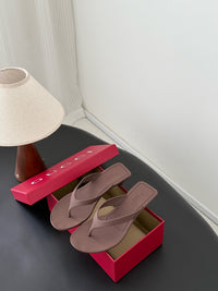Vittoria Thong Sandals