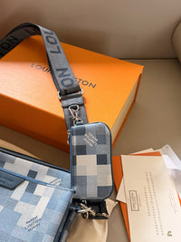 District PM Messenger Bag