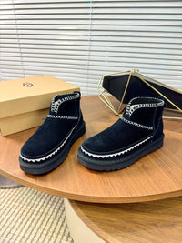 Classic Ultra Mini Biarritz Boots