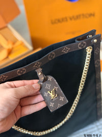 Nova Tote