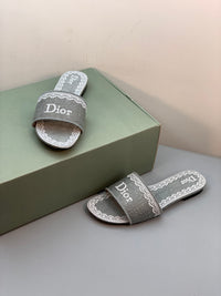 Dway Slides