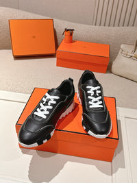 26S Bouncing Sneakers