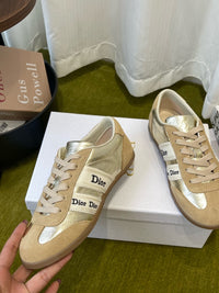 26S Ribbon Sneakers