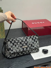 Ophidia GG Shoulder Bag
