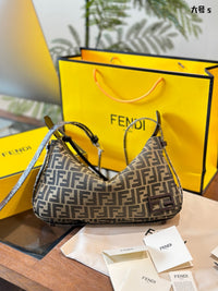 Simply Shoulder Bag