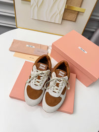 Gymnasium Sneakers