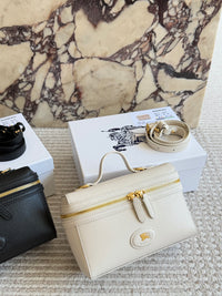 Bloomsbury Vanity Case