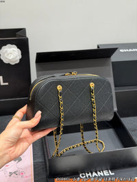 26P Vanity Chain Bag