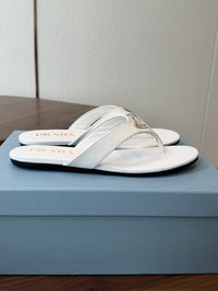 26S Leather Thong Sandals