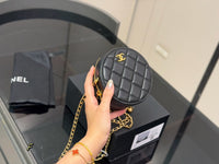 Round Clutch with Chain