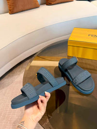 Feel Slide Sandals