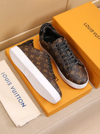 Low Top Sneakers