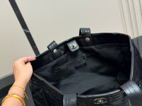 Twisted Tote