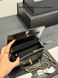 Lambskin Wallet on Chain