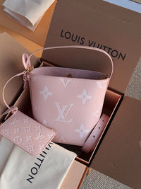 All In BB Bucket Bag