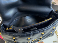 Love Classic Puff Bag