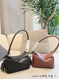 Medium Leather Shoulder Bag