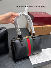Ophidia Boston Bag