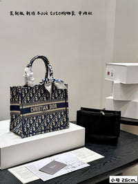 Book Tote Oblique Embroidery