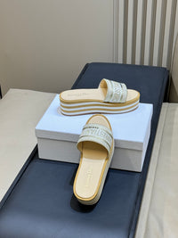 Dway Slides