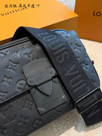 S Lock Messenger Bag
