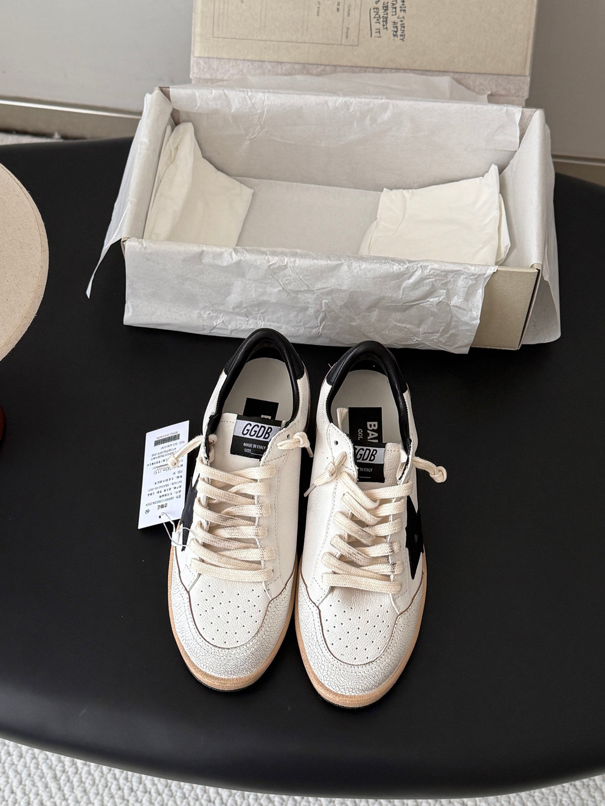 26S True Star Sneakers