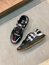 Vintage Check Runner Sneakers