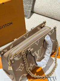 OnTheGo East West Bag