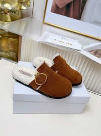 Médaillon Buckle Mules