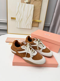 Gymnasium Sneakers
