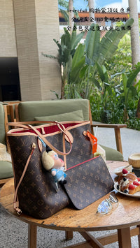 Neverfull MM Tote Bag