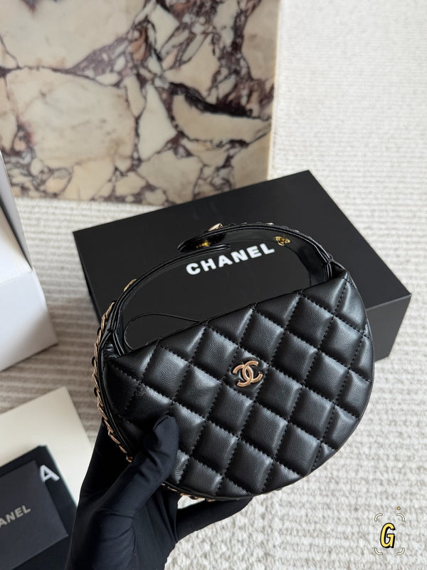 Halfmoon Bag