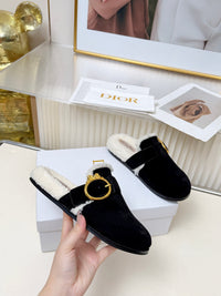 Médaillon Buckle Mules