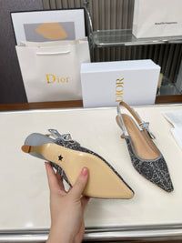 26S Slingback Pumps