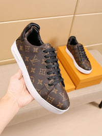 Low Top Sneakers