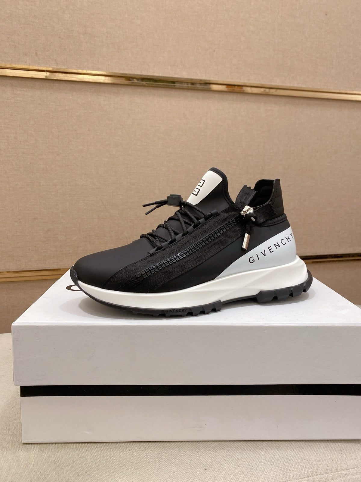 Spectre Runner Sneakers