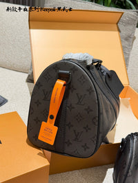 Keepall Bandoulière Bag