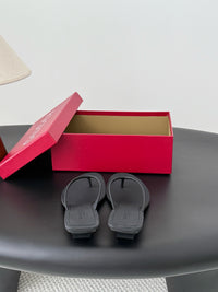 Vittoria Thong Sandals