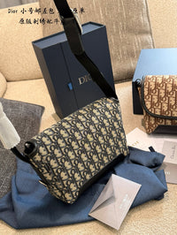 Jett Messenger Bag