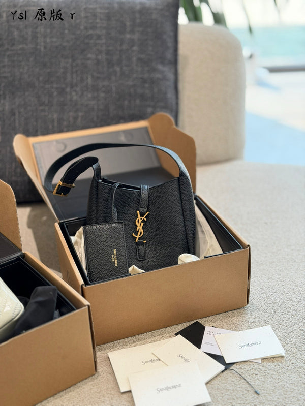 Le 37 Mini Bucket Bag