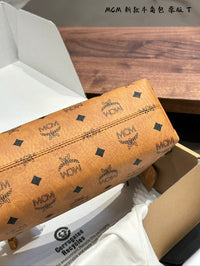Aren Visetos Shoulder Bag