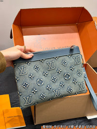 Pochette Voyage MM Monogram Denim