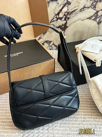 Le 57 Quilted Shoulder Bag