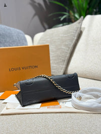 OnTheGo East West Bag