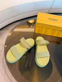 Feel Slide Sandals