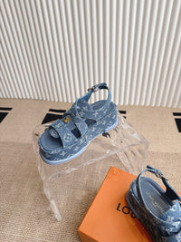 Maya Flatform Sandals
