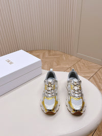 Wmns Chrono Sneakers