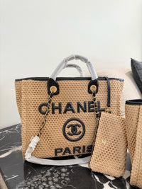 Deauville Tote in Beige Raffia