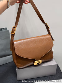 Clicca Leather Shoulder Bag